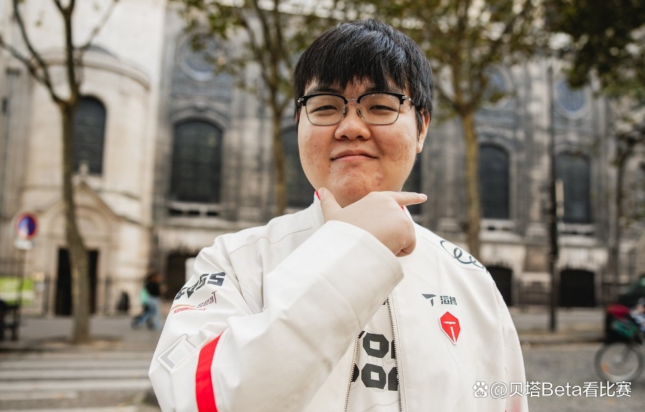 英雄联盟选手发挥出色，荣膺最佳MVP的简单介绍