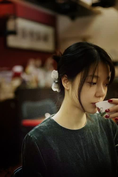 开云体育app-让我们先来构思一个充满故事感和悬念的标题